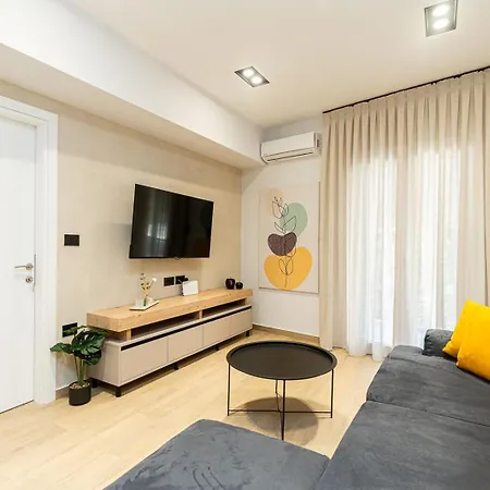 Modern 3 Bedroom Luxury Апартаменты